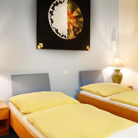 Hotel Imos Prag Oda fotoğraf