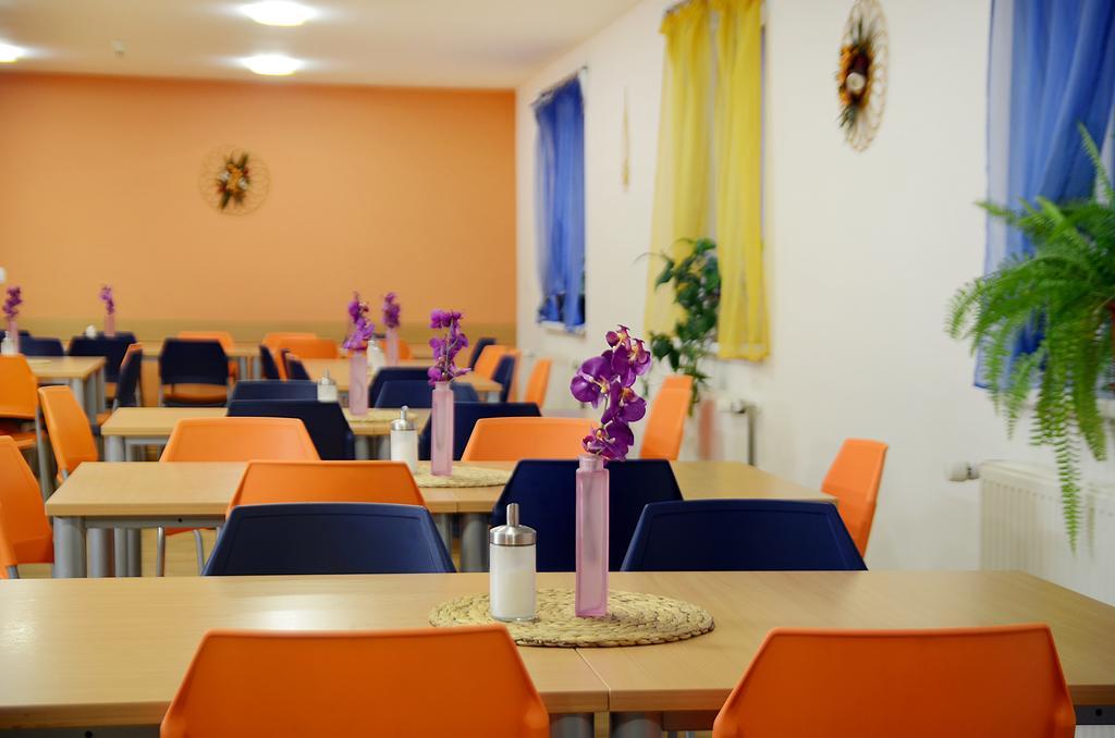 Hotel Imos Prag Dış mekan fotoğraf
