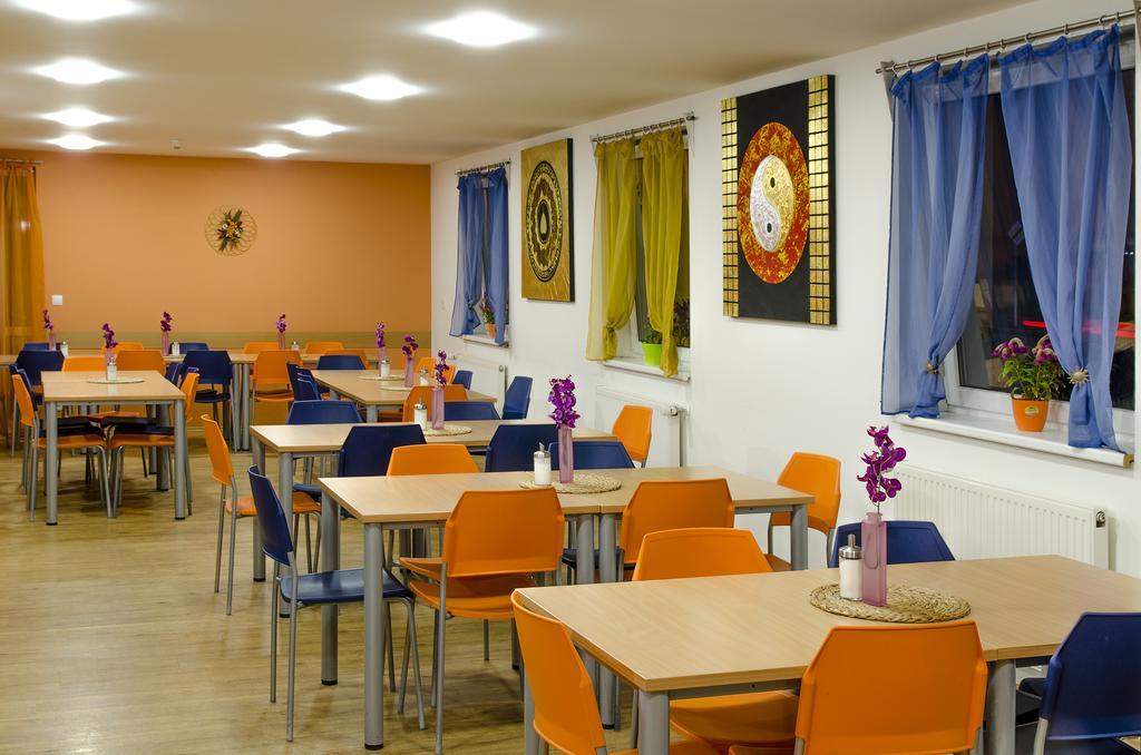 Hotel Imos Prag Dış mekan fotoğraf