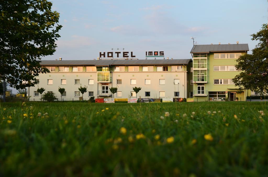 Hotel Imos Prag Dış mekan fotoğraf